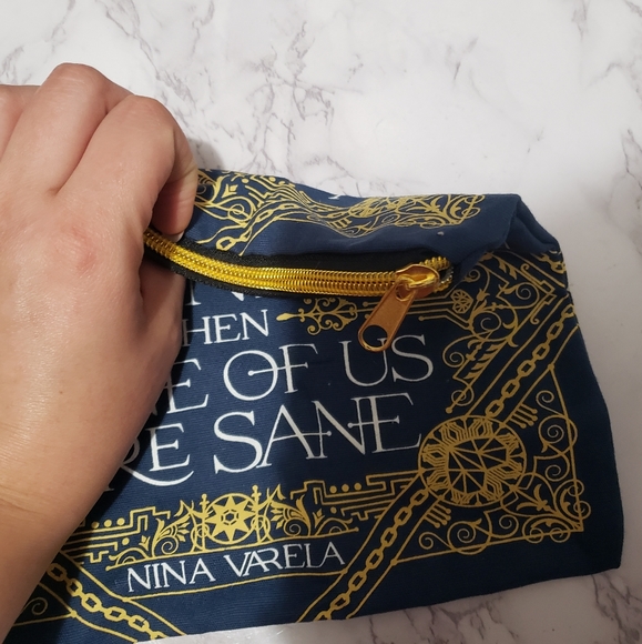 Crier's War, if longing is madness, makeup bag - Picture 2 of 2